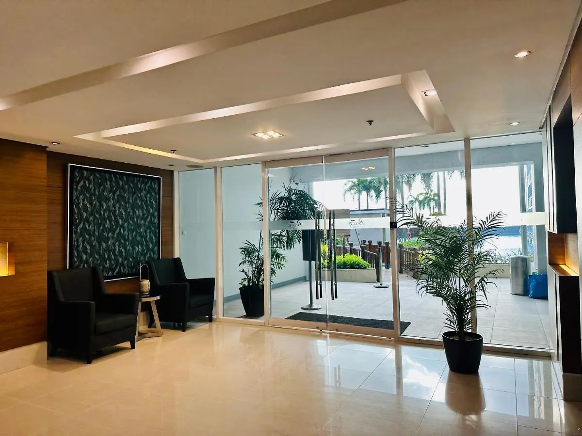 Breeze Residences Condominium Pasay Apartmanhotel