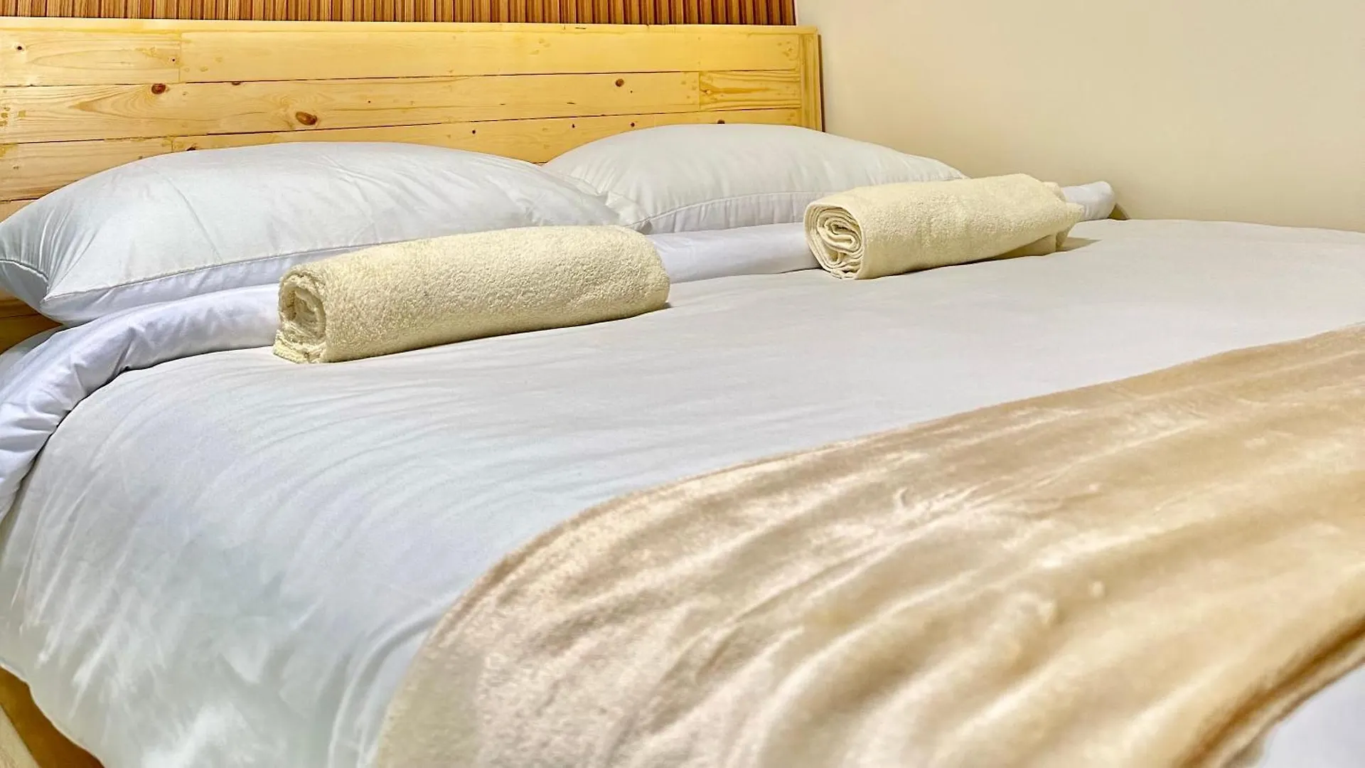 Breeze Residences Condominium Pasay 0*,  Fülöp-szigetek