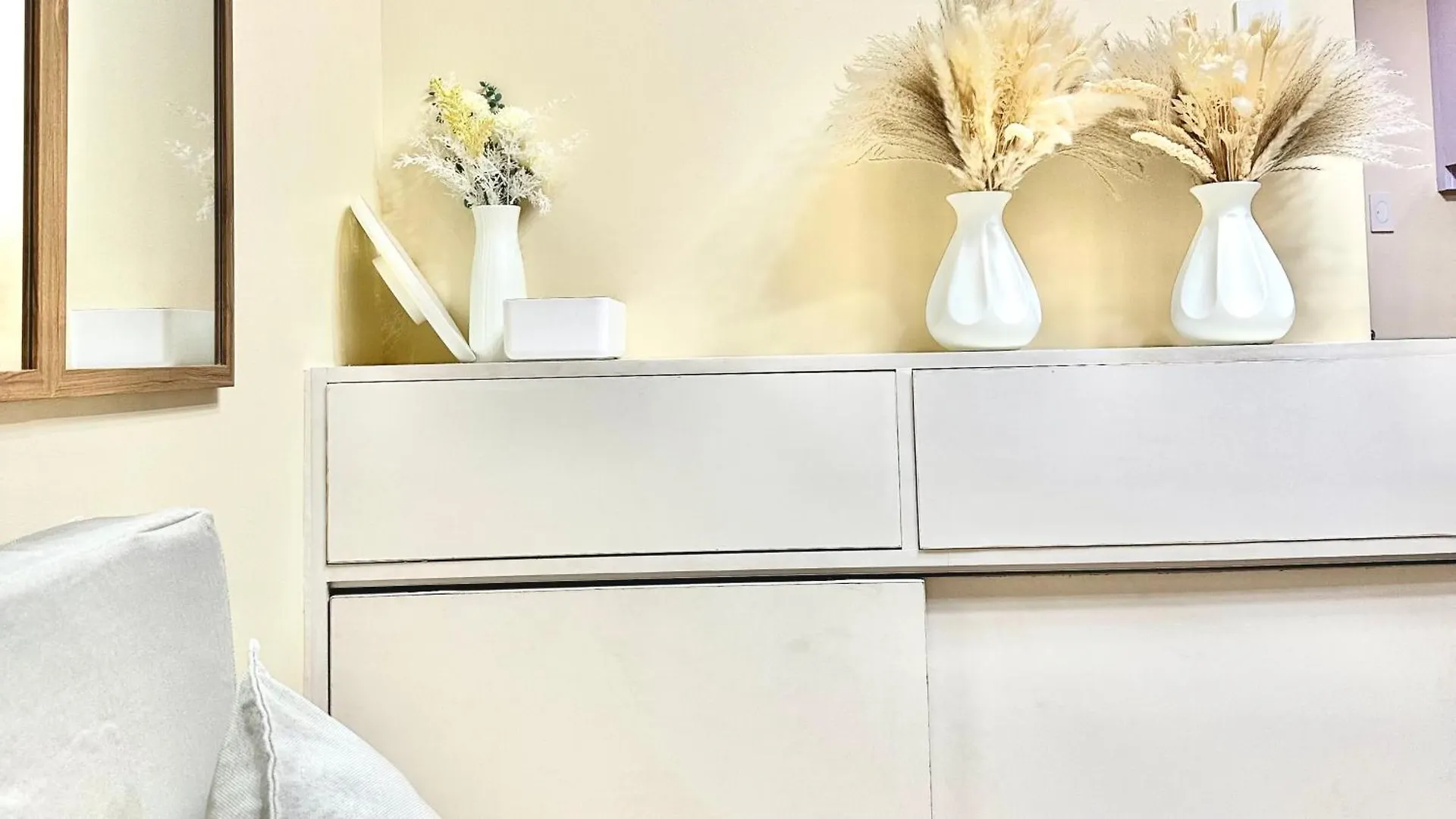 Breeze Residences Condominium Pasay
