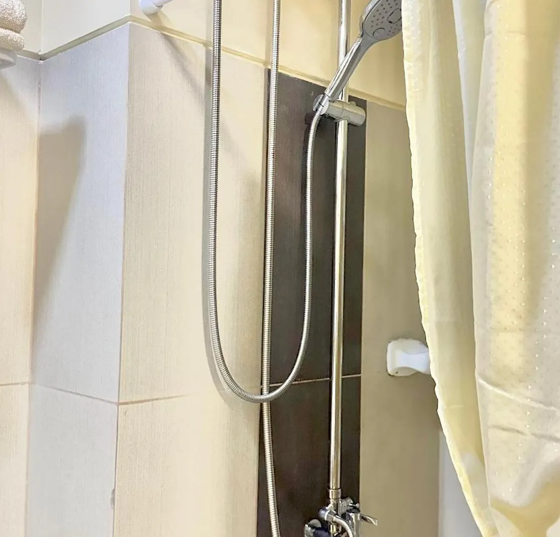 Breeze Residences Condominium Pasay Aparthotel