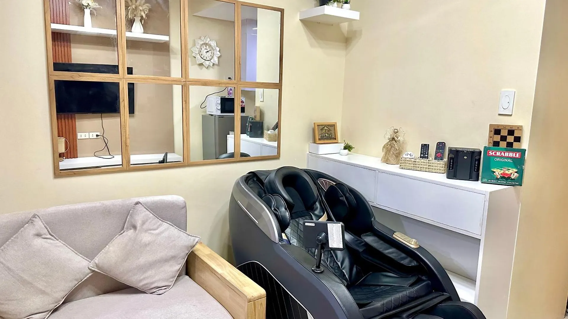 Breeze Residences Condominium Pasay