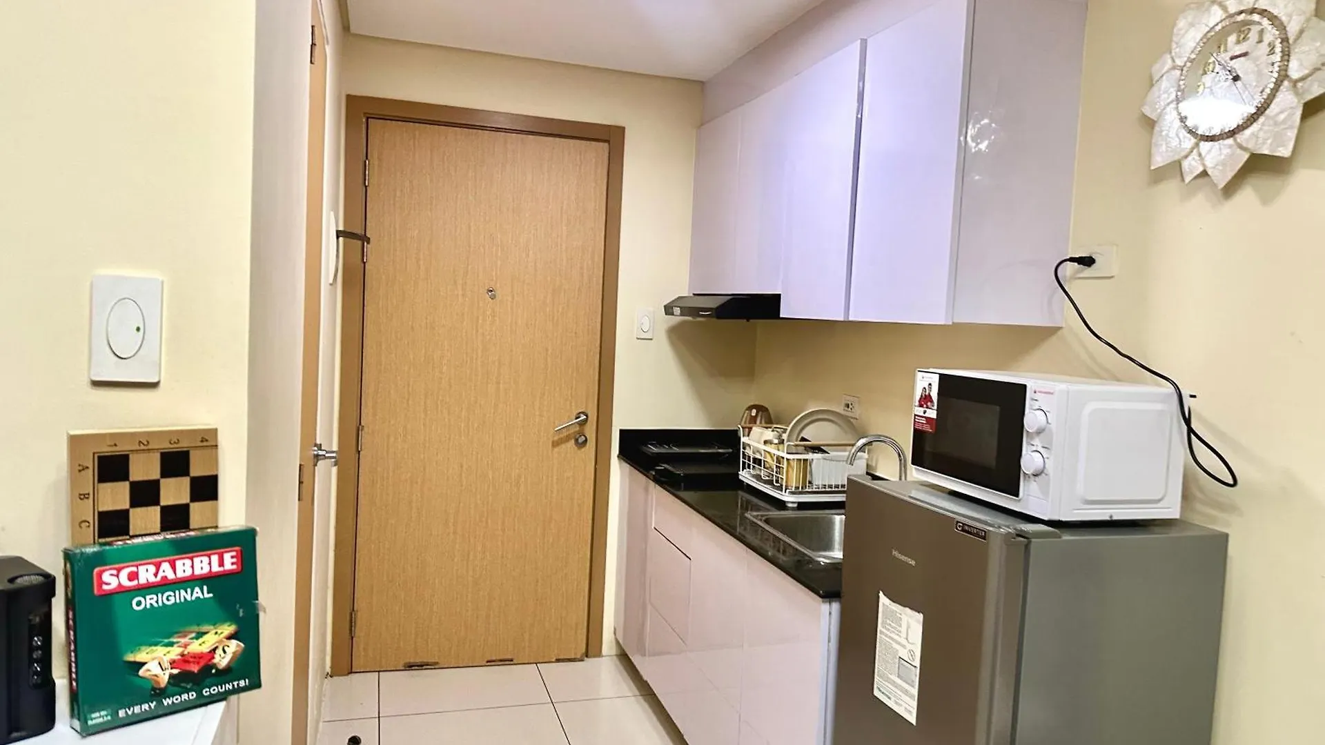 Breeze Residences Condominium Pasay